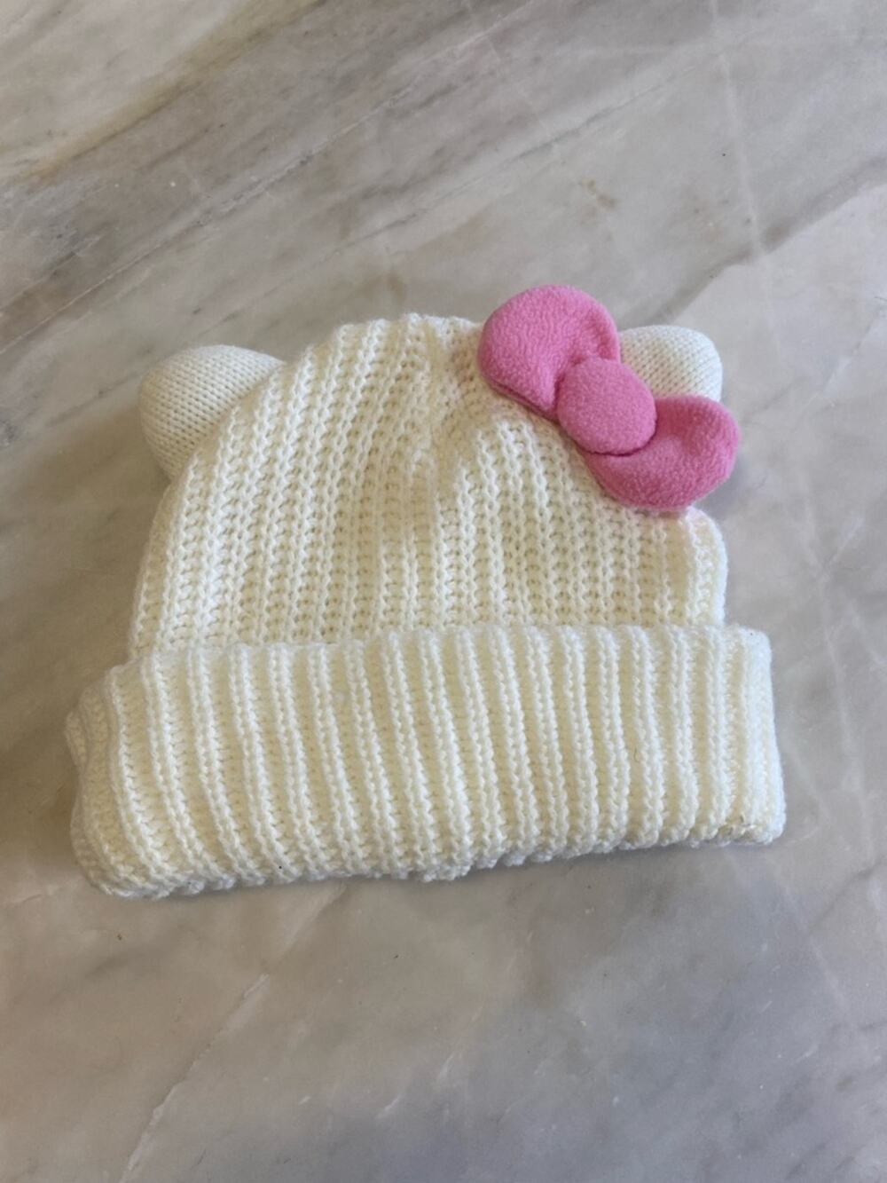 Hello Kitty x Forever 21 cream white pink bow Knit beanie Hat sanrio